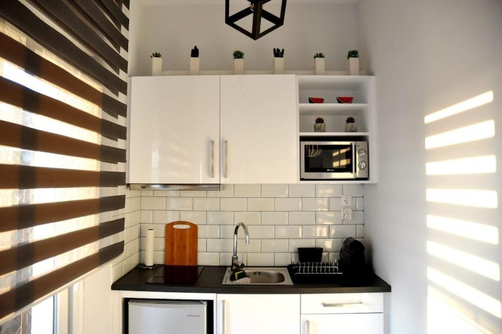 Luminous Studio In Plaka, Next To Syntagma أثينا المظهر الخارجي الصورة