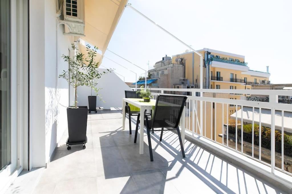 Luminous Studio In Plaka, Next To Syntagma أثينا المظهر الخارجي الصورة